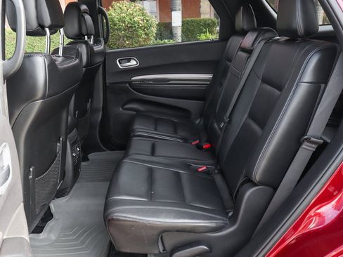 Used 2019 Dodge Durango SXT image 30