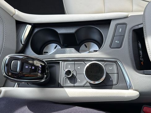 New 2026 Cadillac XT5 Premium Luxury w/ LPO, Floor Liner Package image 23