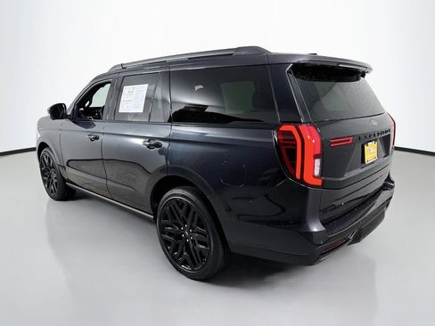 Certified 2026 Ford Expedition Platinum w/ Stealth Performance Package AWD/4WD image 5