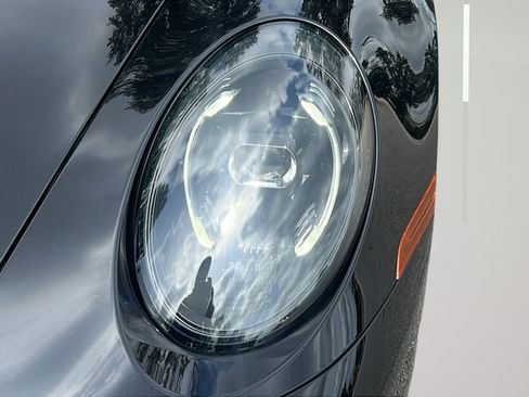 Certified 2025 Porsche 911 Carrera T RWD image 12