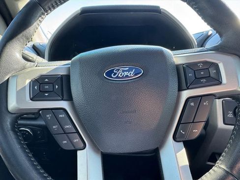 Used 2019 Ford F150 Lariat image 15