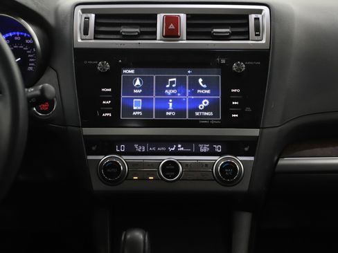 Used 2016 Subaru Outback 3.6R Limited image 15