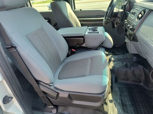 Used 2011 Ford F250 XL w/ Skid Plate Pkg AWD/4WD image 21