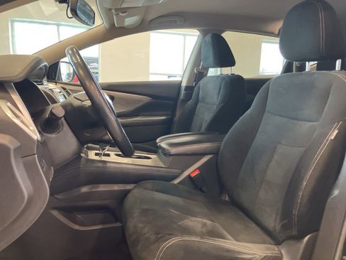 Used 2018 Nissan Murano SV image 10