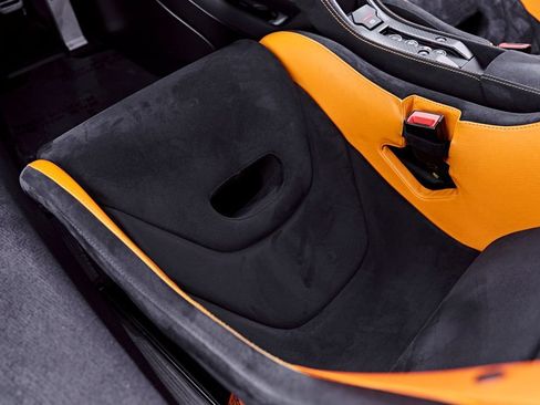 Used 2016 McLaren 675LT Coupe RWD image 73