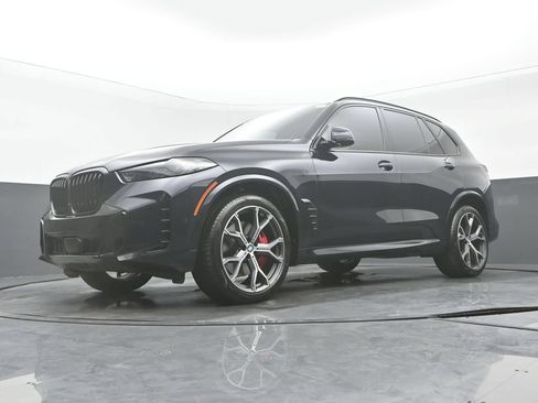 Used 2024 BMW X5 xDrive40i w/ M Sport Package AWD/4WD image 31