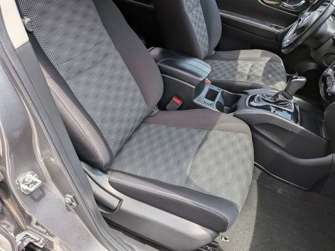 Used 2021 Nissan Rogue Sport SV AWD/4WD image 24