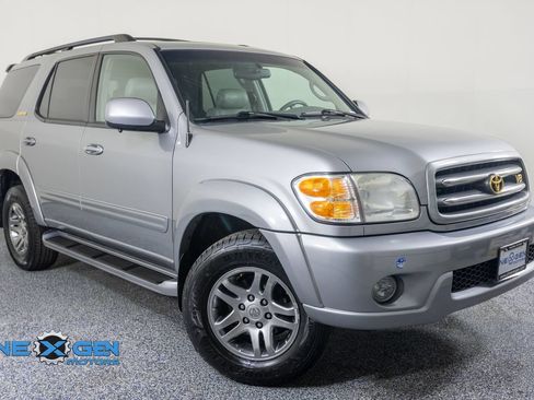 Used 2004 Toyota Sequoia Limited w/ Preferred Accessory Pkg AWD/4WD image 1