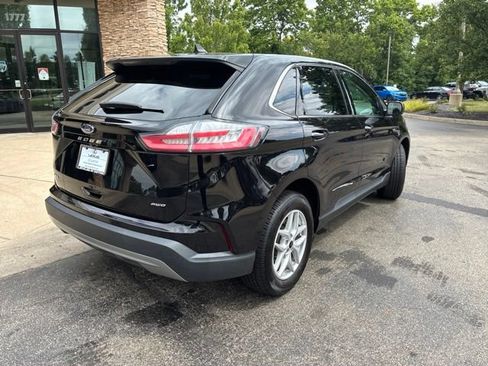 Used 2024 Ford Edge SEL AWD/4WD image 7