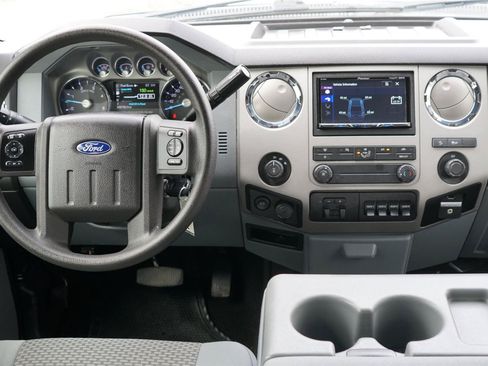 Used 2016 Ford F250 XLT w/ XLT Value Package AWD/4WD image 24