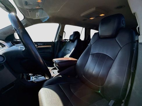 Used 2014 Buick Enclave Leather FWD image 12
