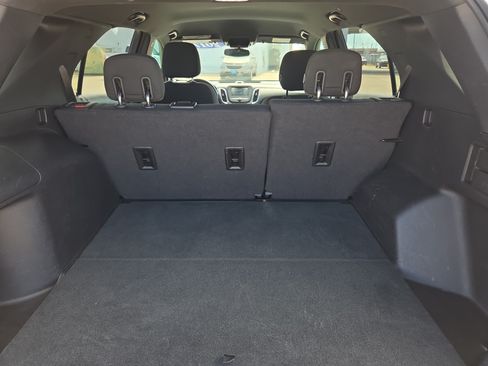 Used 2018 Chevrolet Equinox LT FWD image 12
