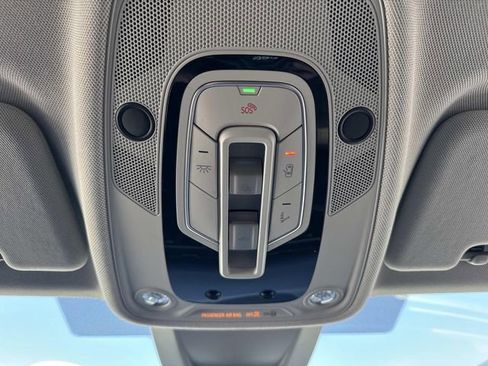 Used 2019 Audi Q8 Prestige image 21