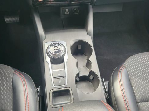 Used 2025 Ford Escape ST-Line w/ Equipment Group 301A FWD image 8