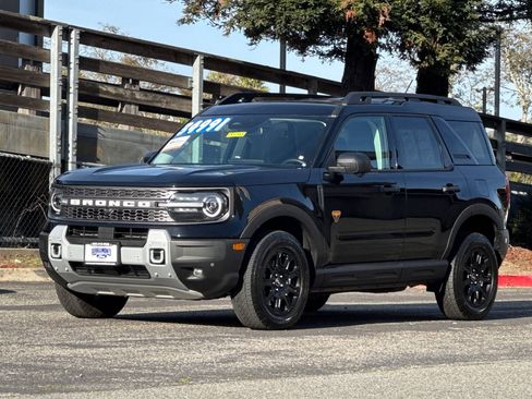Certified 2025 Ford Bronco Sport Badlands image 8