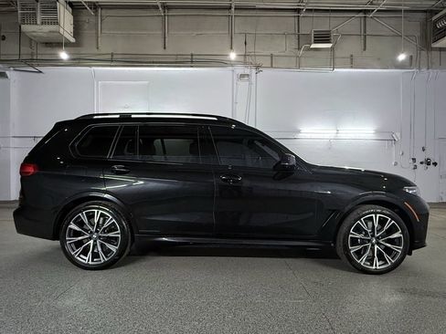 Used 2022 BMW X7 M50i image 7