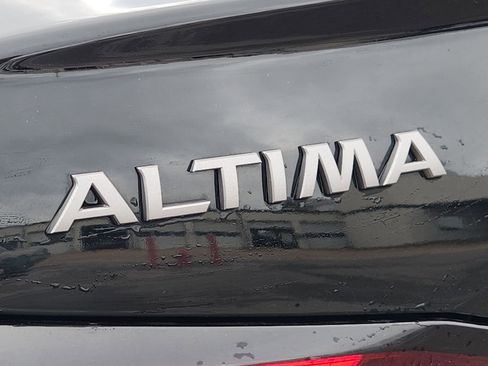 Used 2023 Nissan Altima 2.5 SV image 12