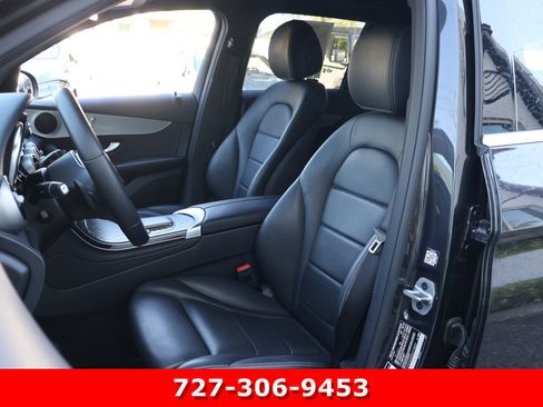 Certified 2022 Mercedes-Benz GLC 300 image 2
