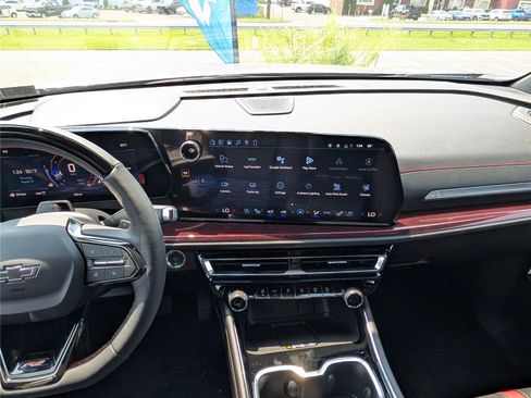 New 2026 Chevrolet Traverse RS AWD/4WD image 17