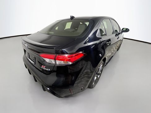 Used 2024 Toyota Corolla SE FWD image 4