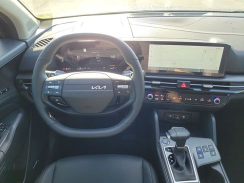 New 2026 Kia Sportage SX FWD image 19