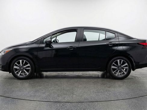 Used 2025 Nissan Versa SV FWD image 5