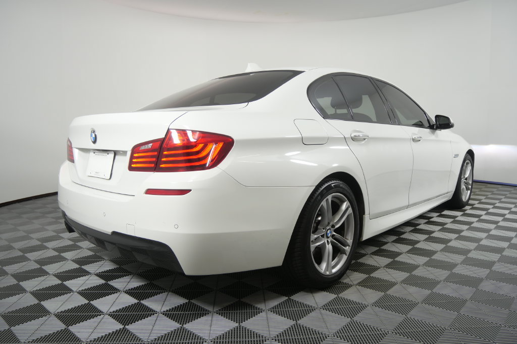 Used 2015 BMW 528i Sedan RWD image 4