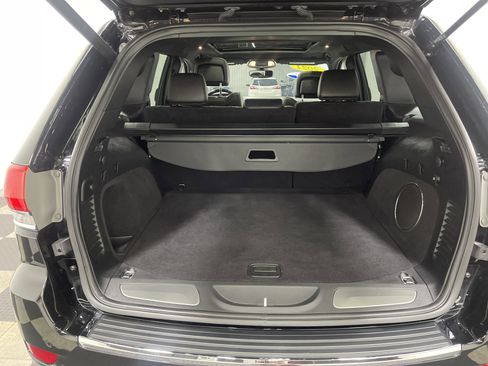 Used 2021 Jeep Grand Cherokee Overland image 18