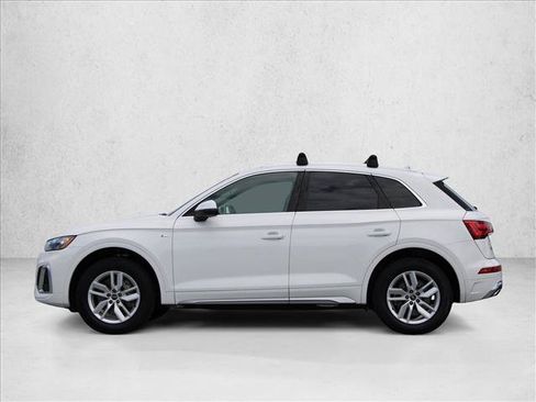 Used 2023 Audi Q5 2.0T Premium w/ Convenience Package AWD/4WD image 12