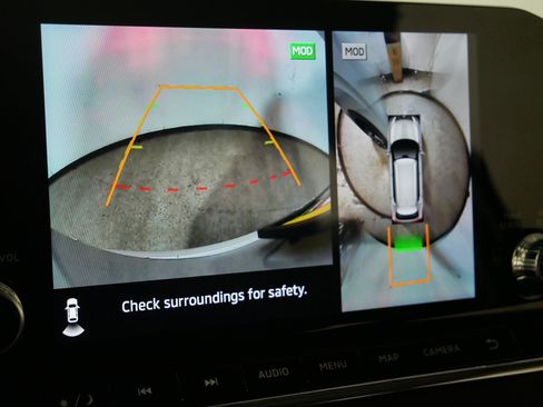 Used 2024 Mitsubishi Outlander SE image 32