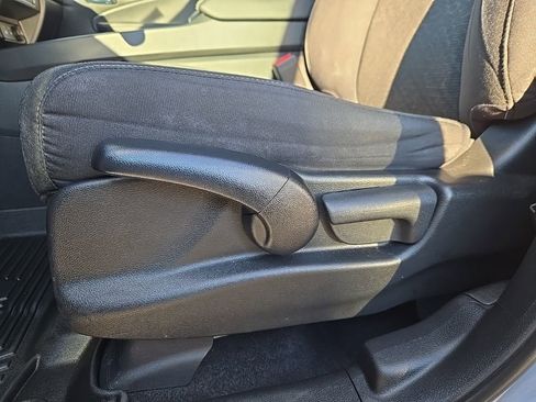 Used 2024 Honda Ridgeline Sport image 13