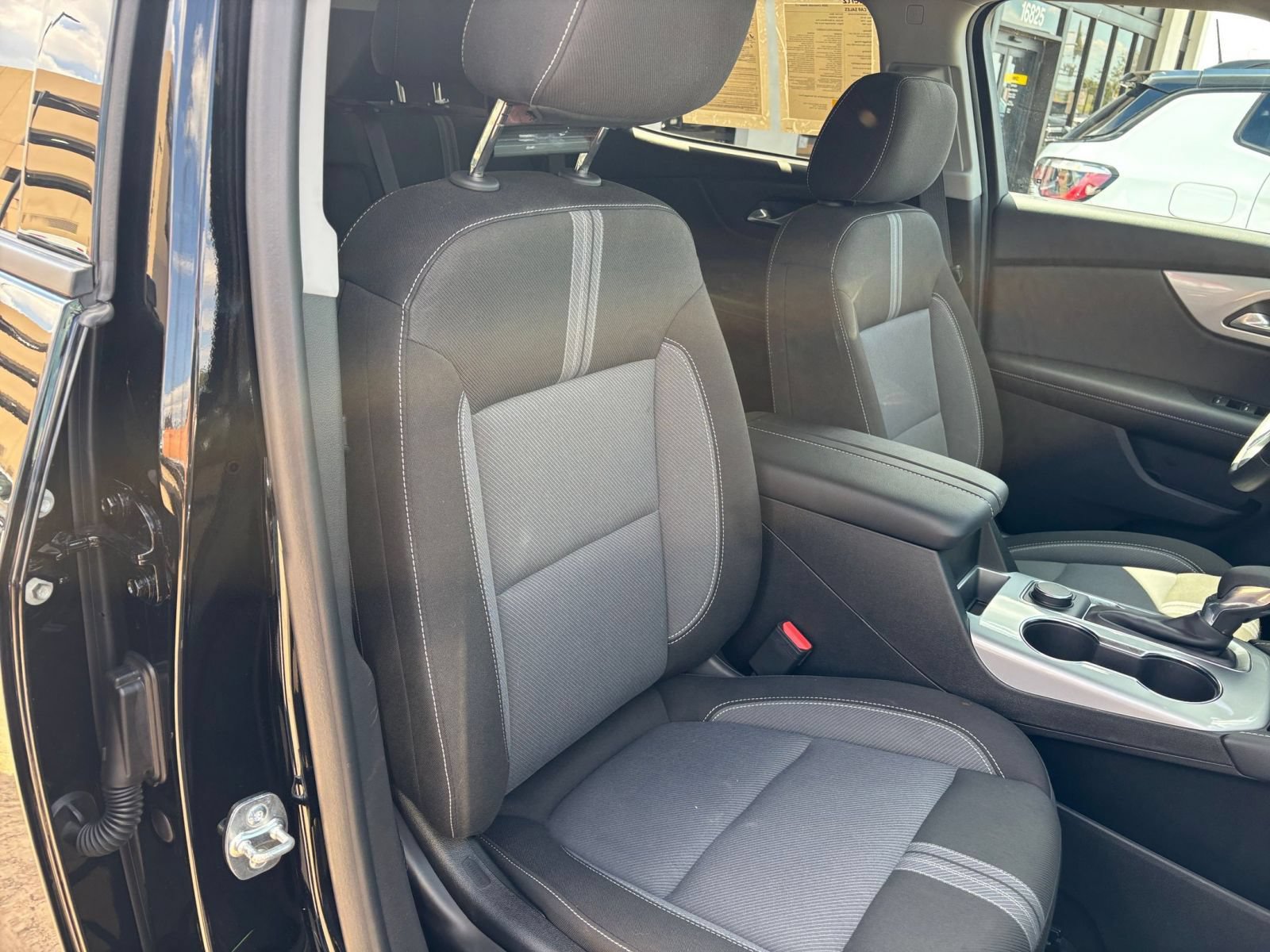 Used 2026 Chevrolet Blazer LT FWD image 36