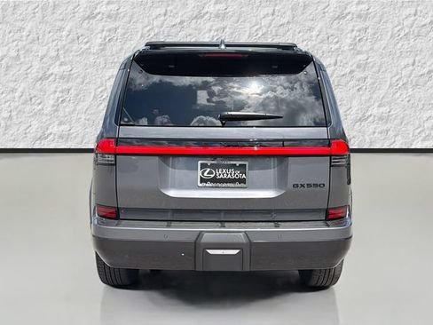 New 2026 Lexus GX 550 image 4