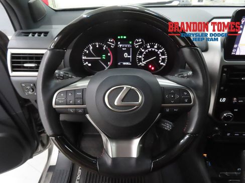 Used 2023 Lexus GX 460 Premium w/ Premium Package AWD/4WD image 14