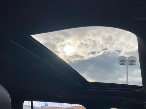 New 2025 Jeep Grand Cherokee L Altitude image 30