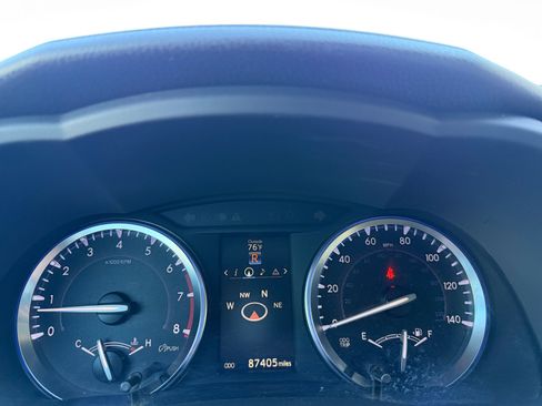 Used 2015 Toyota Highlander Limited image 10