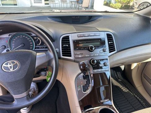 Used 2009 Toyota Venza image 4