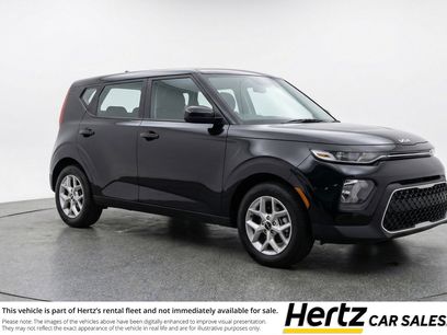 Used 2025 Kia Soul LX w/ LX Technology Package