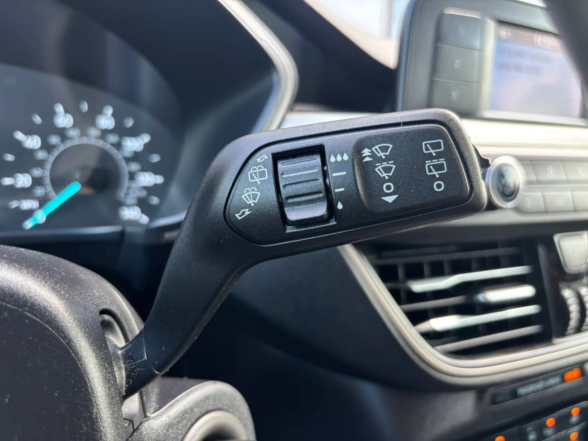 Used 2022 Ford Escape S AWD/4WD image 24
