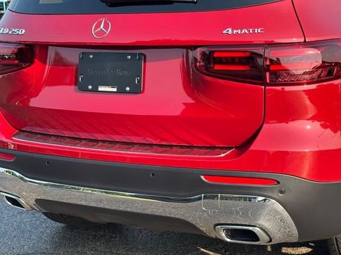 New 2026 Mercedes-Benz GLB 250 4MATIC image 15