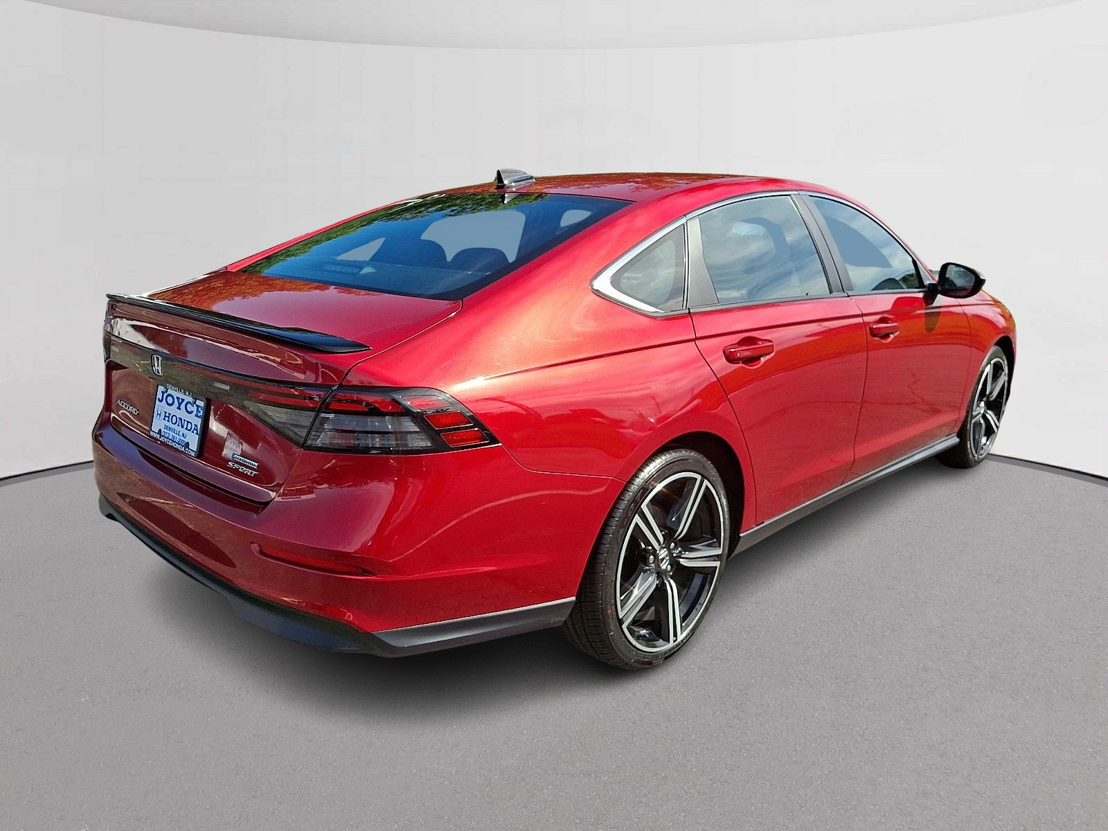 Used 2024 Honda Accord Sport image 11