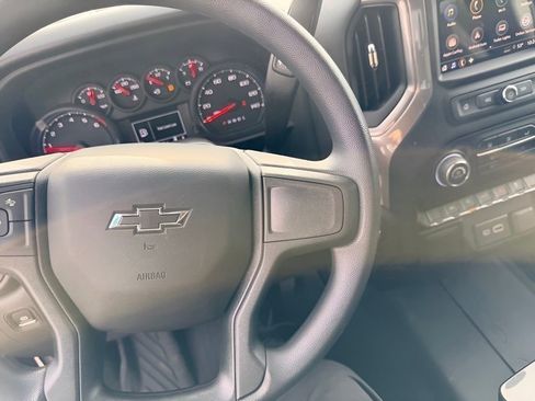 Used 2026 Chevrolet Silverado 1500 Custom Trail Boss w/ LPO, Dark Essentials Package image 25