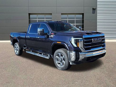 New 2026 GMC Sierra 3500 SLT w/ SLT Premium Package AWD/4WD image 6