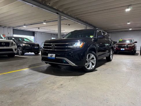 Used 2021 Volkswagen Atlas SE AWD/4WD image 1