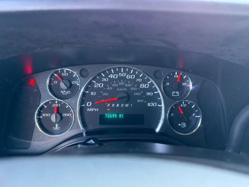 Used 2021 Chevrolet Express 2500 RWD image 31
