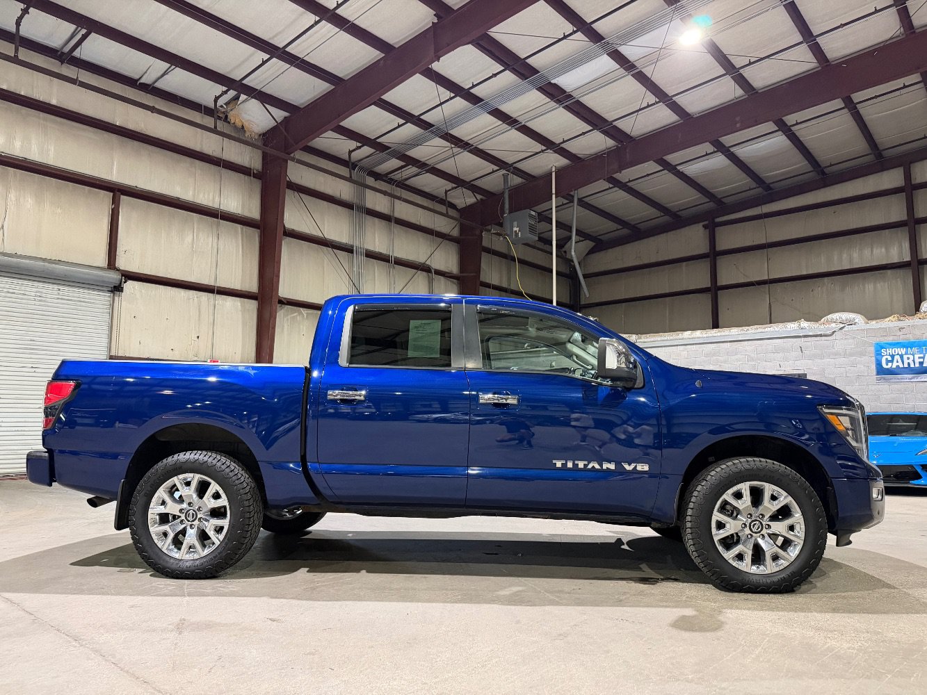 Used 2020 Nissan Titan SL w/ Moonroof Package AWD/4WD image 4