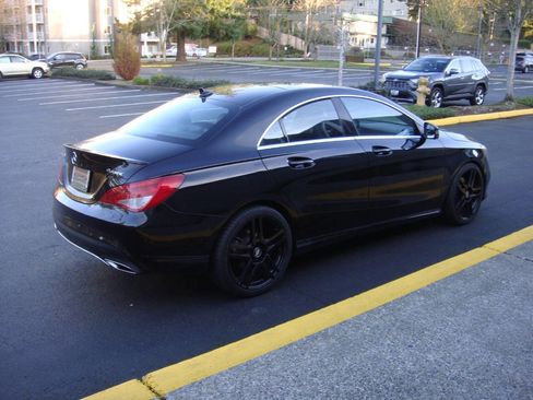 Used 2019 Mercedes-Benz CLA 250 4MATIC image 6