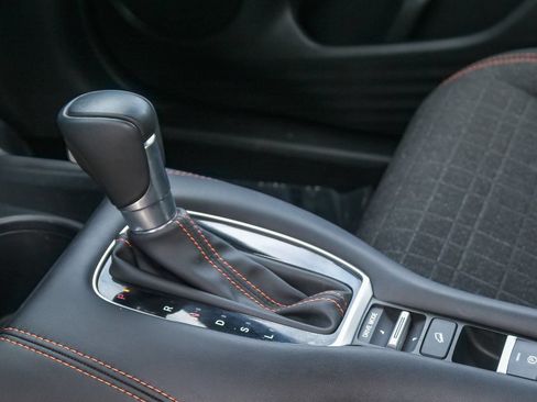 Used 2025 Honda HR-V Sport image 18