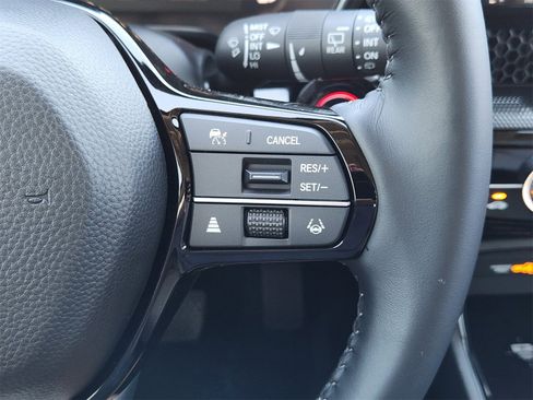 Used 2026 Honda CR-V EX-L image 37