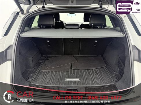 Used 2020 Land Rover Range Rover Evoque SE image 7